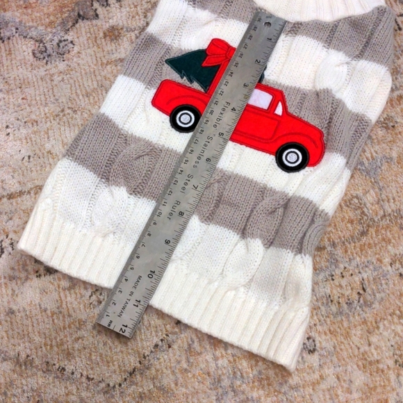 Dog cable knit holiday sweater - Picture 9 of 13